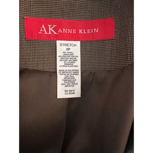 Anne Klein size 8P Wool Blend Micro Chevron Pocket 2 Button Lined Padded Blazer - Picture 10 of 12